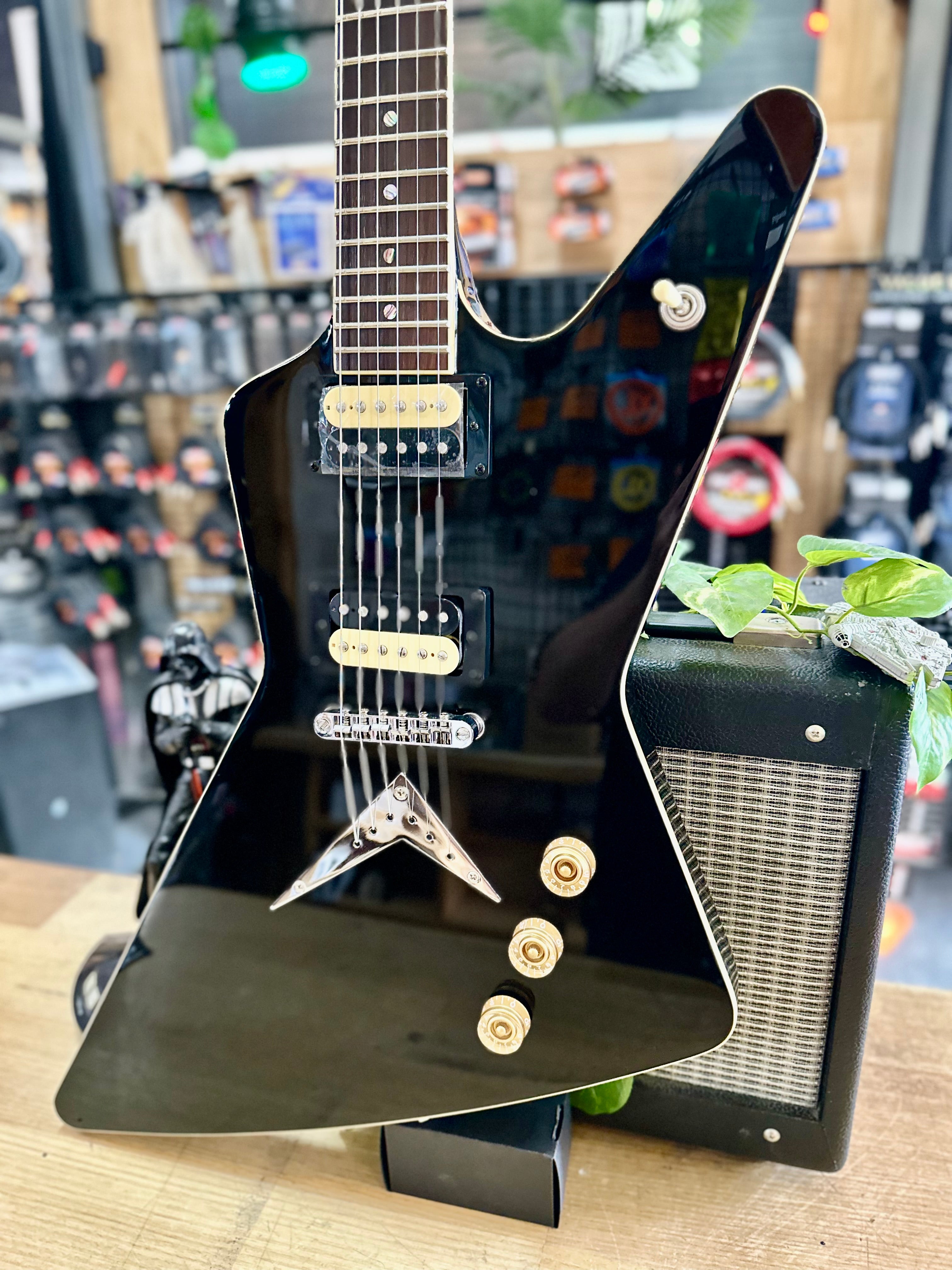 Dean Guitars | Z79 | Classic Black Dean Guitars | Z79 | Classic Black